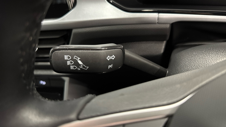 Volkswagen T-Roc 1.0 TSI Life 5dr Petrol Hatchback